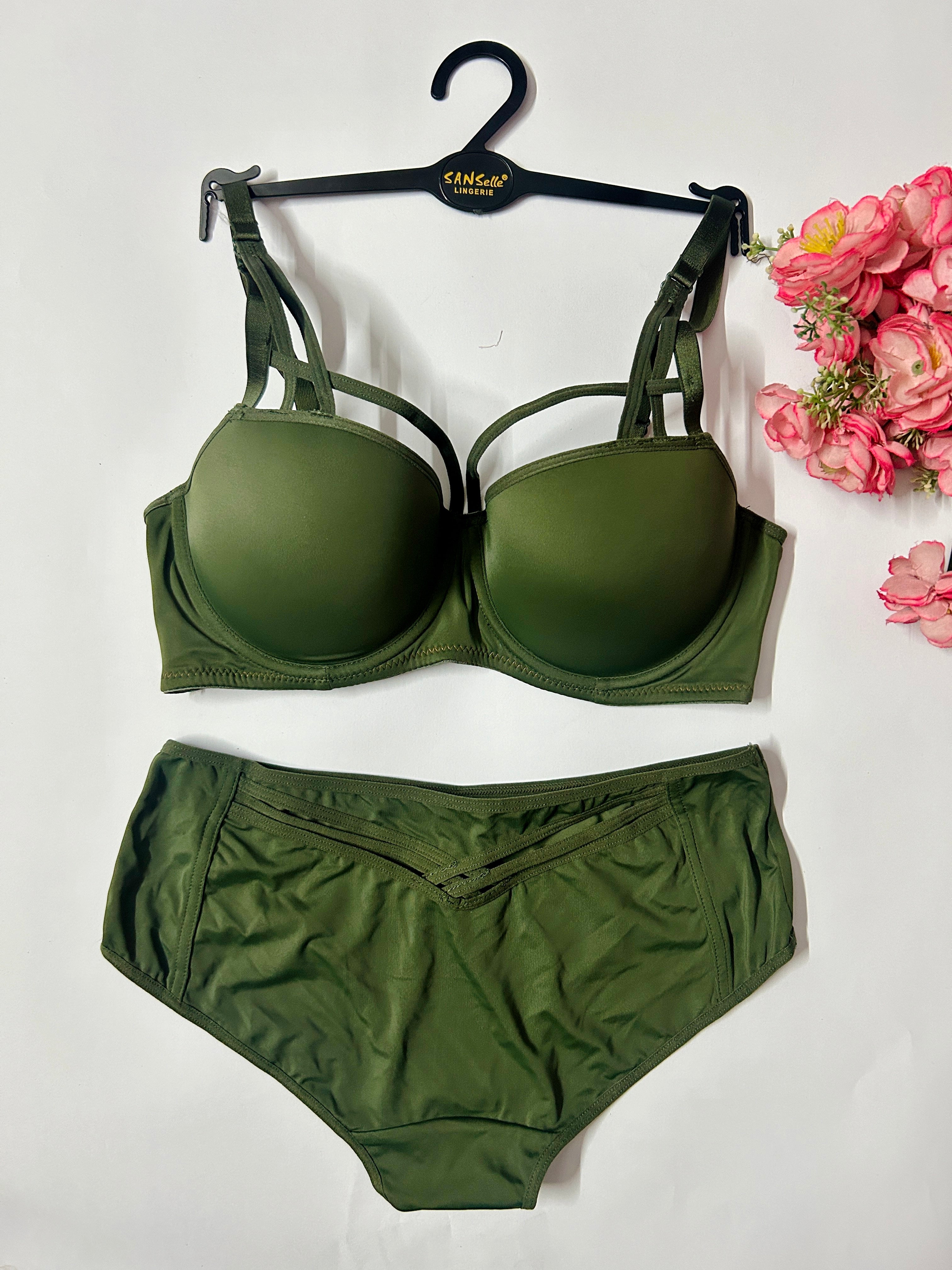 Fancy Cross Sitting Bra Set