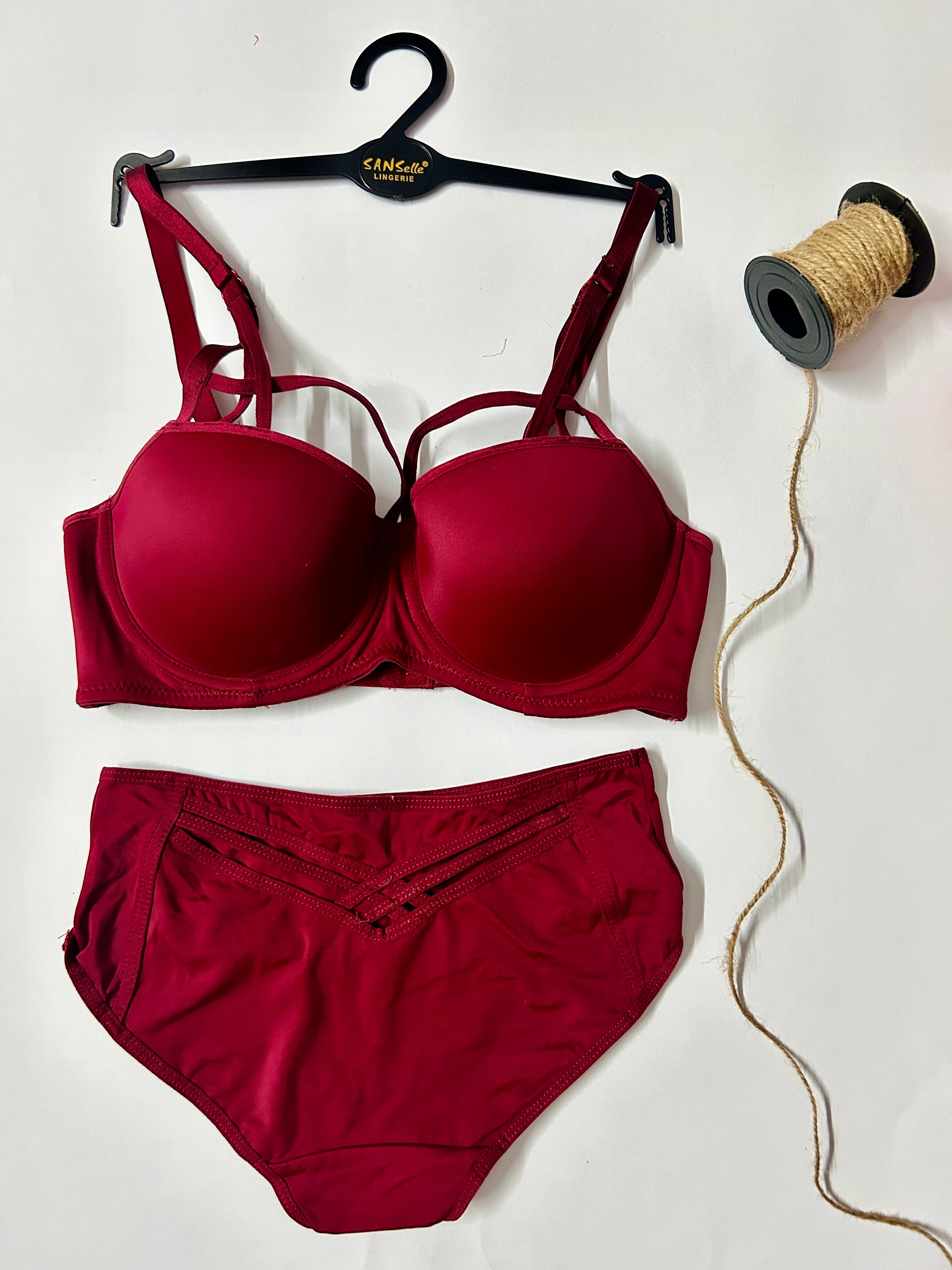 Fancy Cross Sitting Bra Set