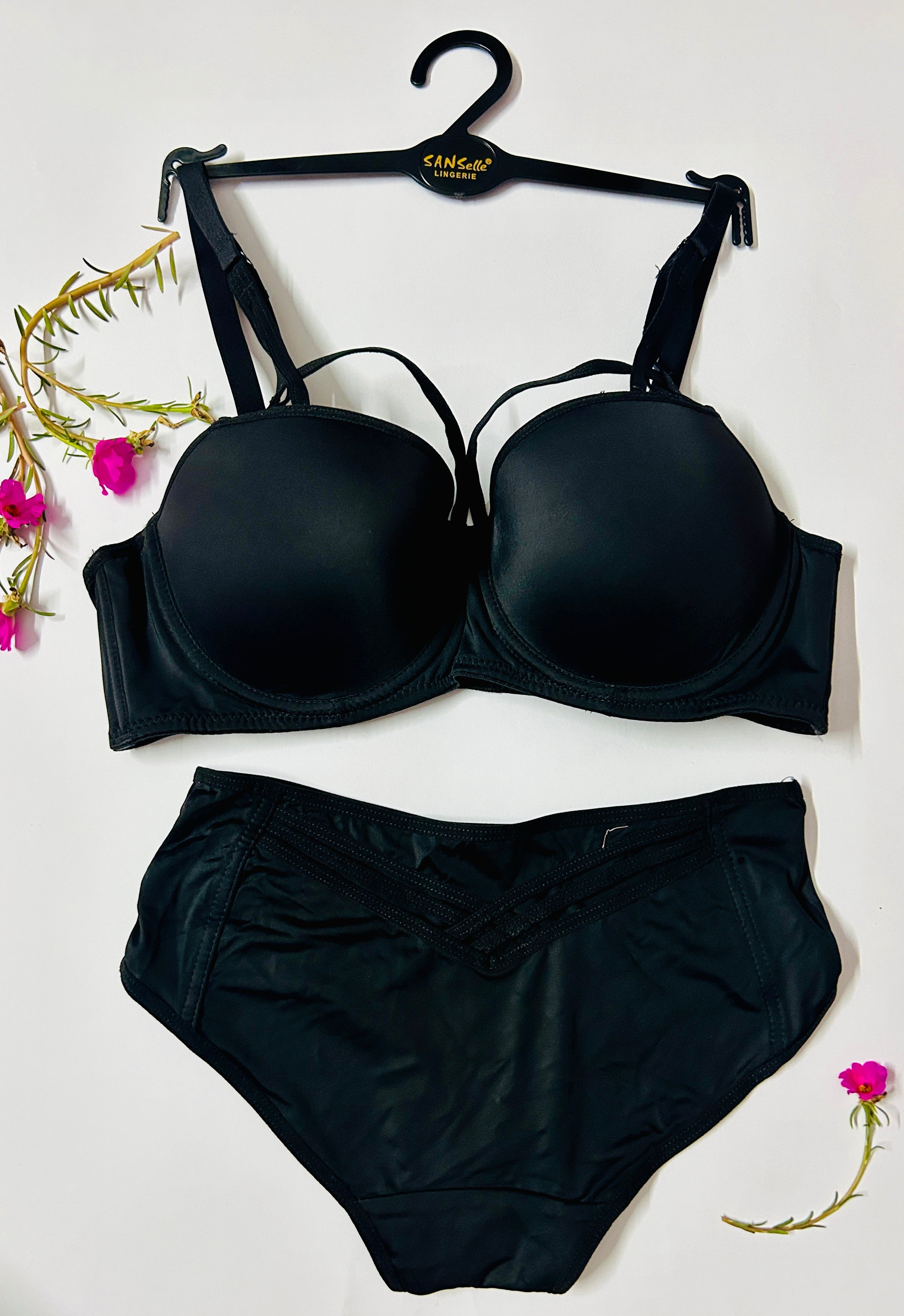 Fancy Cross Sitting Bra Set