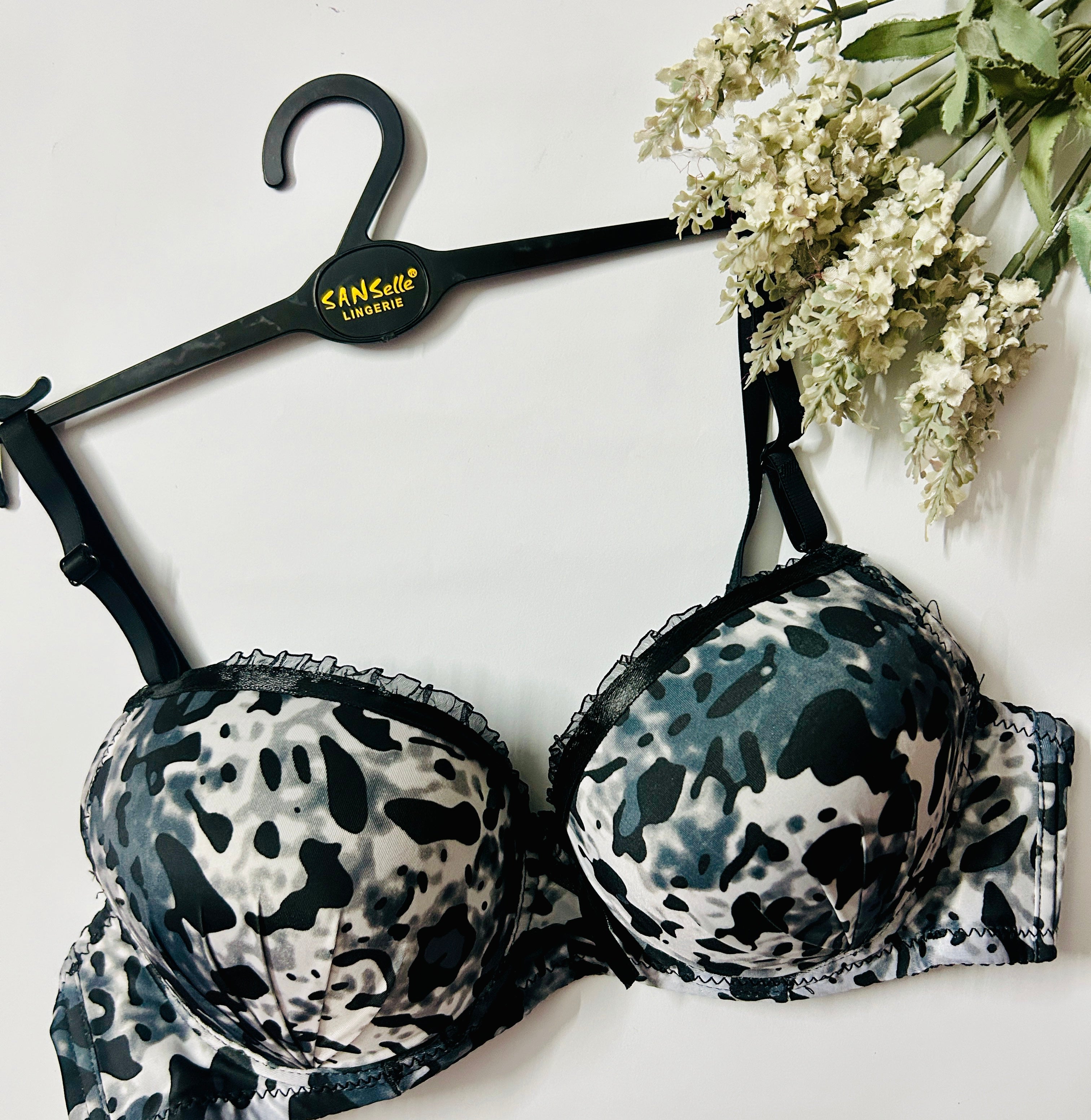 Printed Push UP Bra With  Nice Ruffle and Silk Ribbon